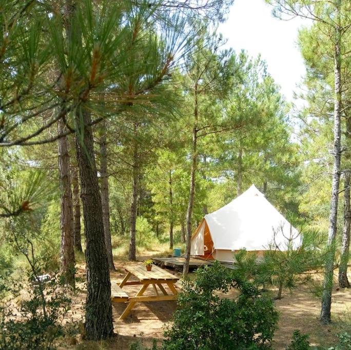 Forest Days Naves  ภายนอก รูปภาพ